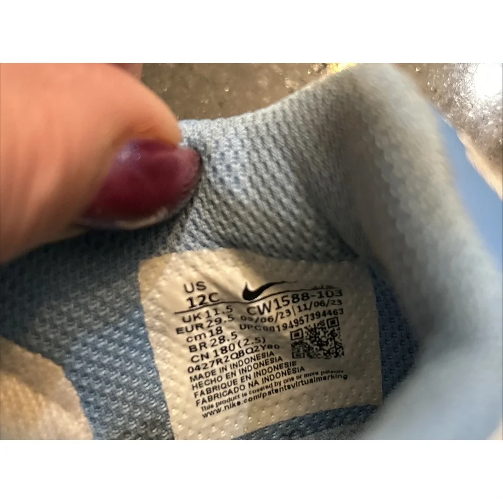 Nike product pair